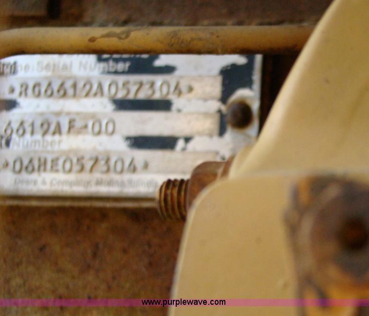 image for item B1211 1978 John Deere 860B elevating scraper