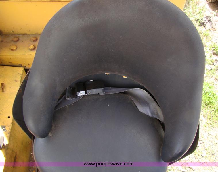 image for item B1211 1978 John Deere 860B elevating scraper