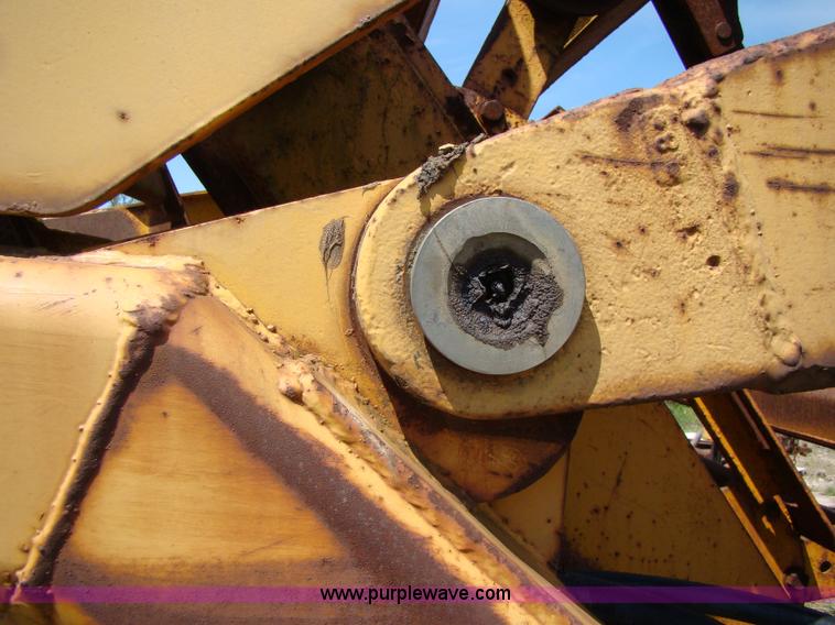 image for item B1211 1978 John Deere 860B elevating scraper