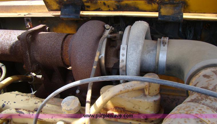 image for item B1211 1978 John Deere 860B elevating scraper