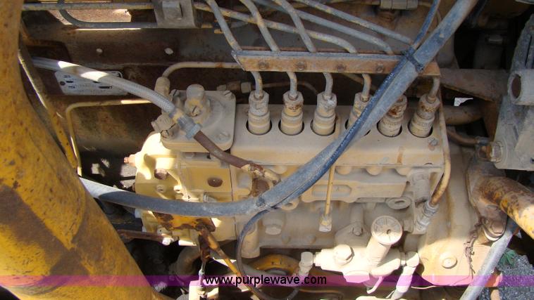 image for item B1211 1978 John Deere 860B elevating scraper