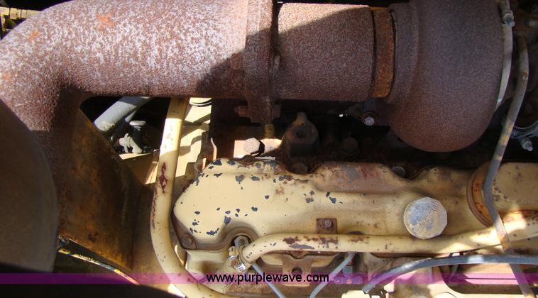 image for item B1211 1978 John Deere 860B elevating scraper