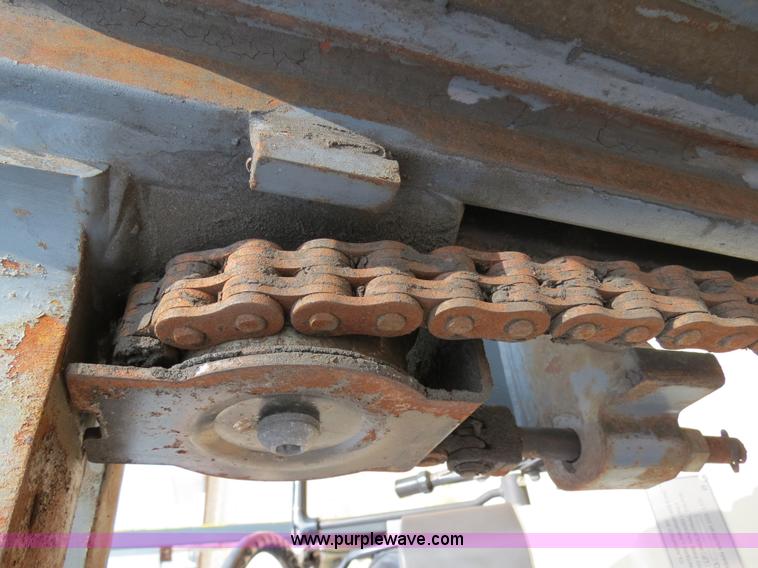 image for item B2282 Nissan Optimum 40 forklift