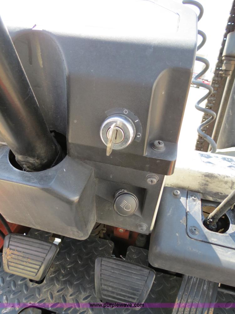 image for item B2283 Nissan Optimum 40 forklift