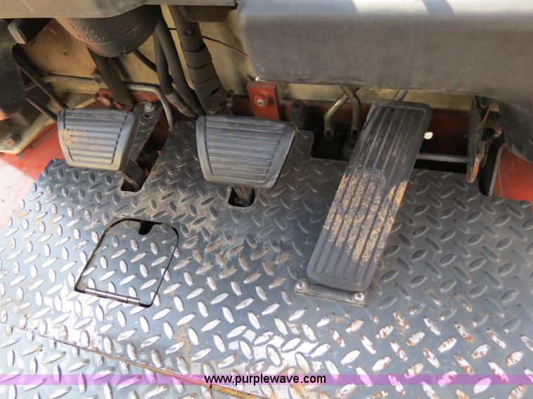 image for item B2283 Nissan Optimum 40 forklift