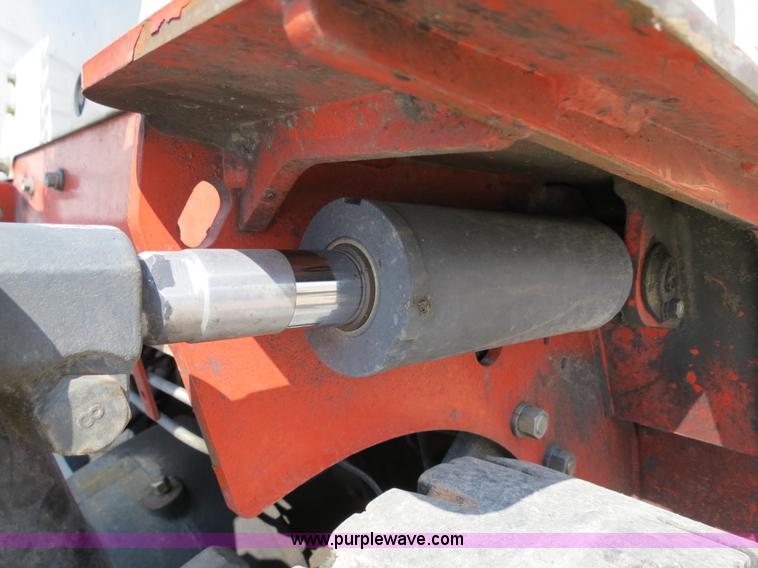 image for item B2283 Nissan Optimum 40 forklift