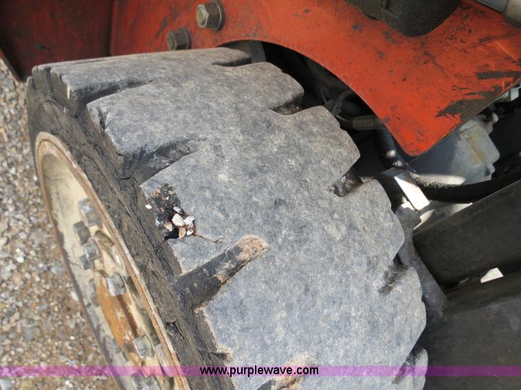 image for item B2283 Nissan Optimum 40 forklift