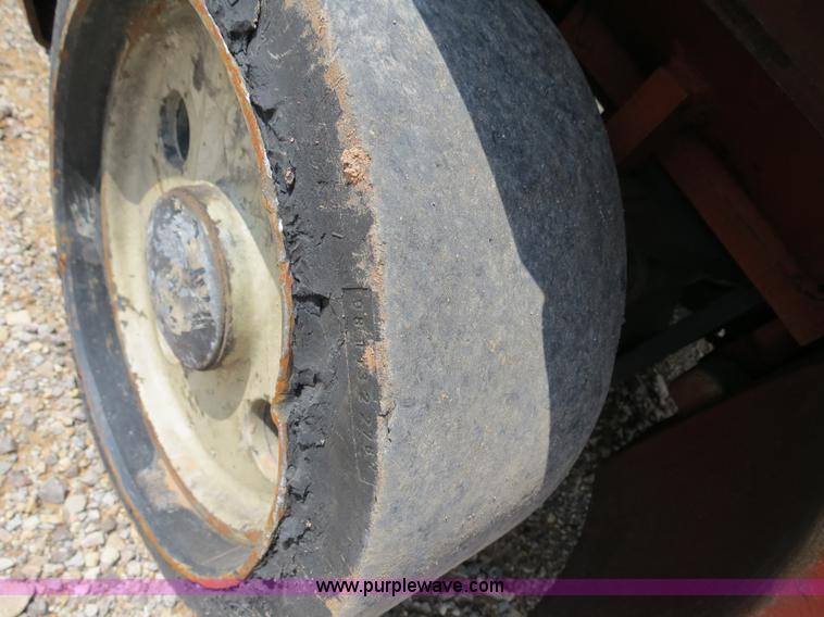 image for item B2283 Nissan Optimum 40 forklift