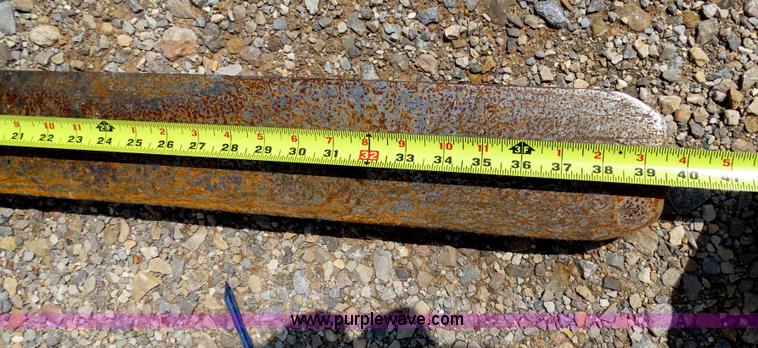 image for item B2283 Nissan Optimum 40 forklift