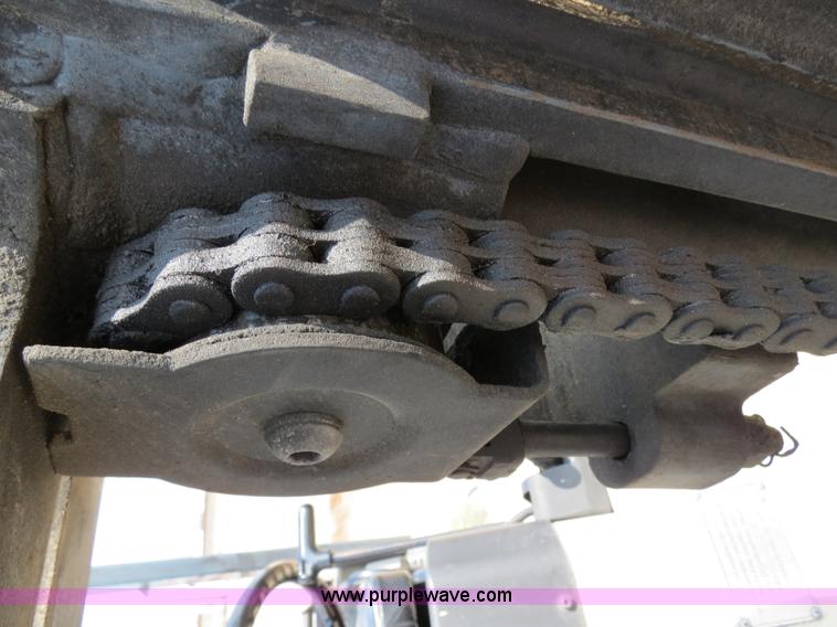 image for item B2283 Nissan Optimum 40 forklift