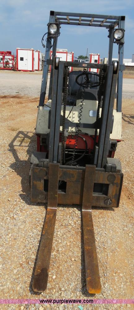 image for item B2284 Nissan Optimum 40 forklift