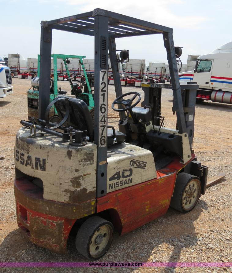 image for item B2284 Nissan Optimum 40 forklift