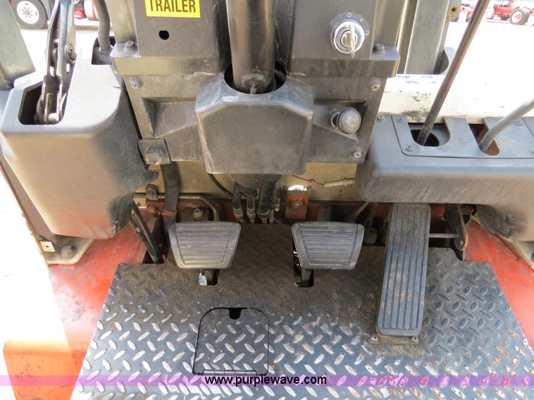 image for item B2284 Nissan Optimum 40 forklift