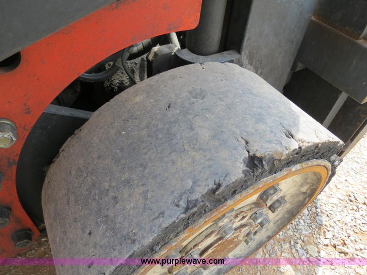 image for item B2284 Nissan Optimum 40 forklift