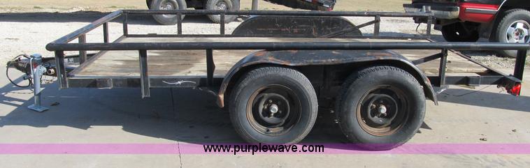 image for item B2635 2000 DoLittle 12' utility trailer