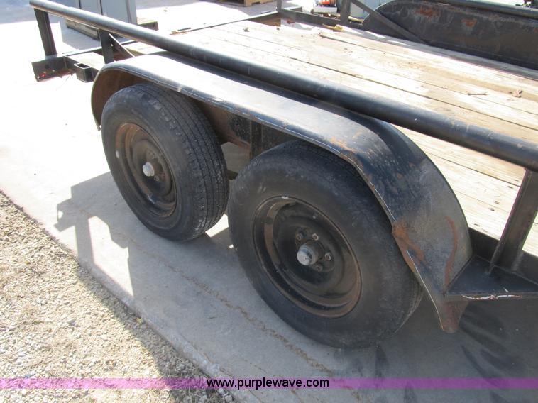 image for item B2635 2000 DoLittle 12' utility trailer