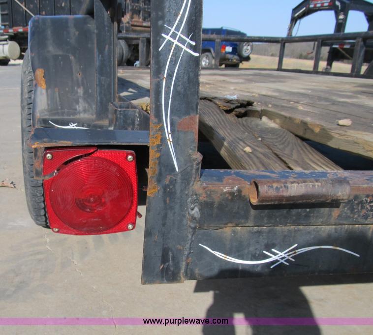 image for item B2635 2000 DoLittle 12' utility trailer