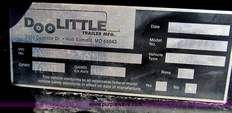 image for item B2635 2000 DoLittle 12' utility trailer