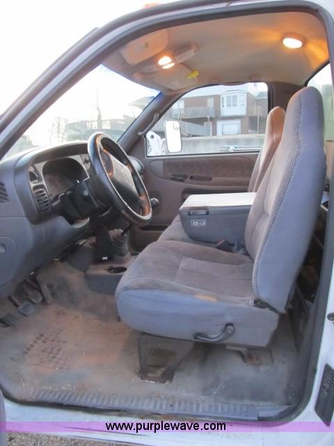 image for item B2638 1999 Dodge Ram 3500 SLT service truck