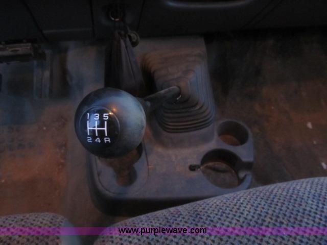 image for item B2638 1999 Dodge Ram 3500 SLT service truck