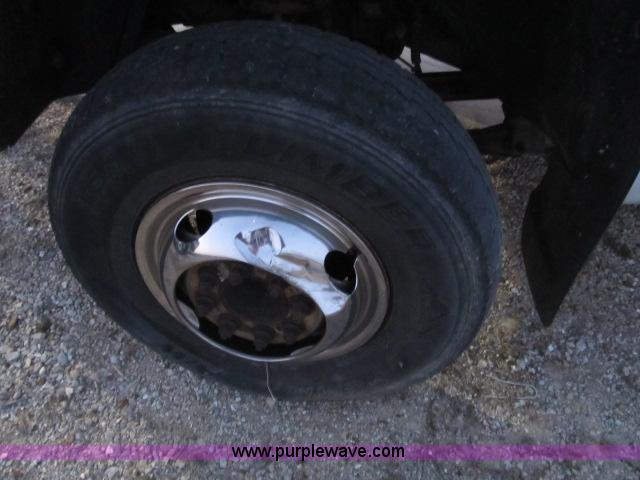 image for item B2638 1999 Dodge Ram 3500 SLT service truck