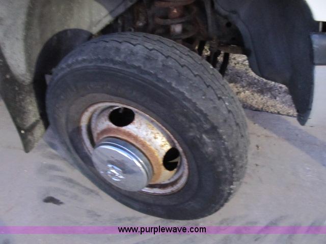 image for item B2638 1999 Dodge Ram 3500 SLT service truck