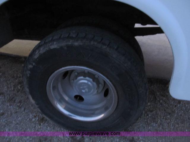 image for item B2638 1999 Dodge Ram 3500 SLT service truck