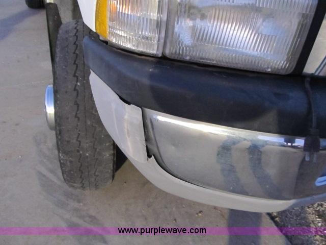 image for item B2638 1999 Dodge Ram 3500 SLT service truck