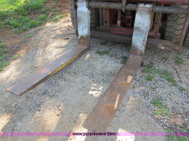 image for item B2692 Taylor Y-10-WS rough terrain forklift