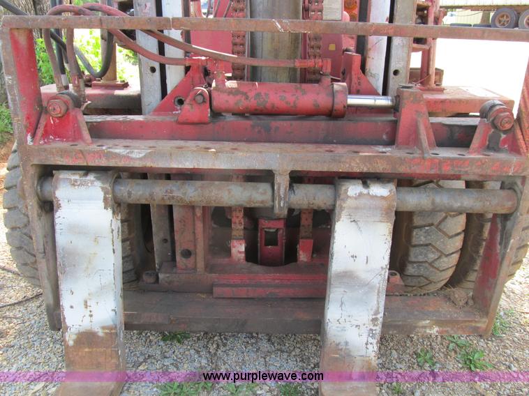 image for item B2692 Taylor Y-10-WS rough terrain forklift