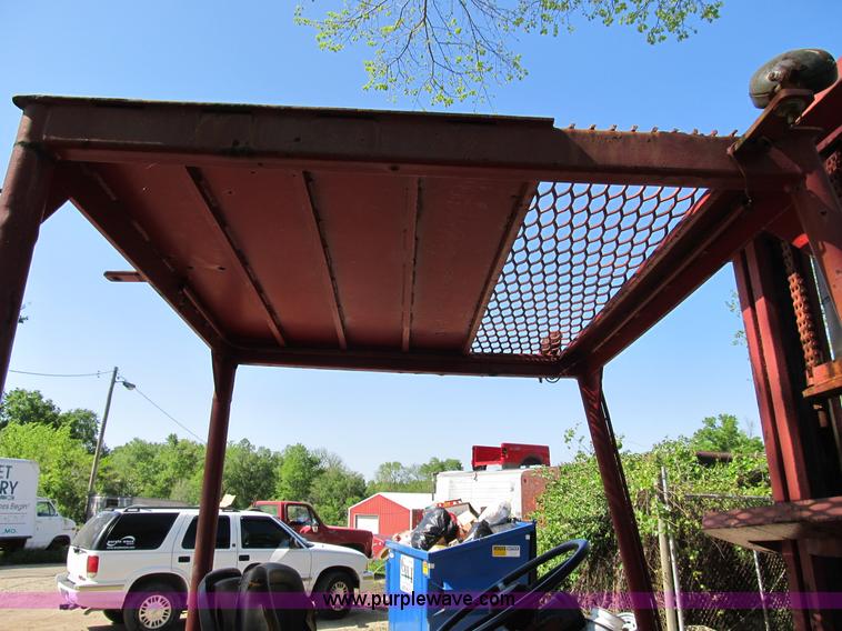 image for item B2692 Taylor Y-10-WS rough terrain forklift