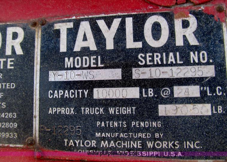 image for item B2692 Taylor Y-10-WS rough terrain forklift