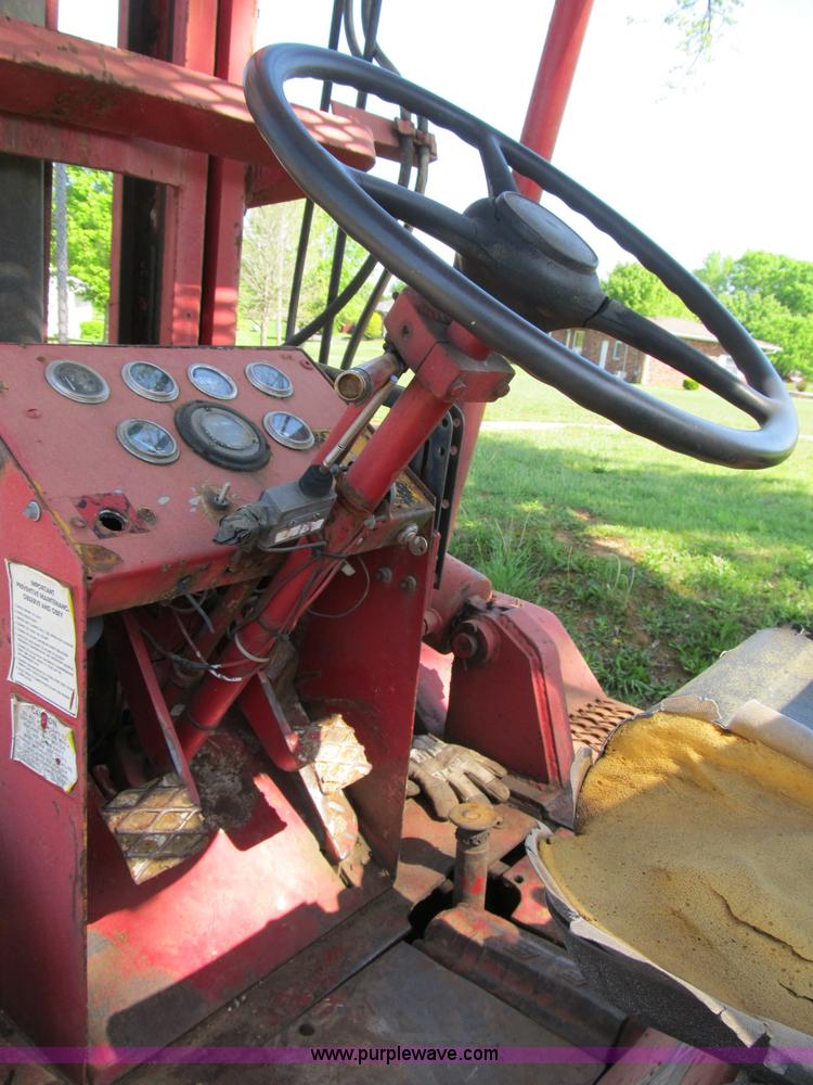 image for item B2692 Taylor Y-10-WS rough terrain forklift