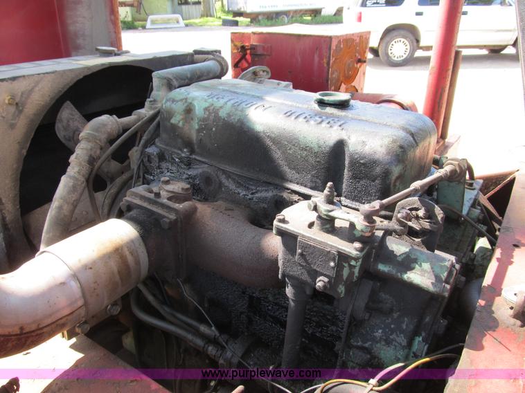 image for item B2692 Taylor Y-10-WS rough terrain forklift