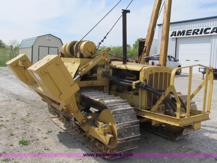 image for item B2694 1958 Caterpillar D4 dozer
