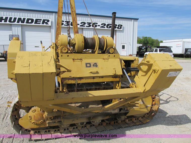 image for item B2694 1958 Caterpillar D4 dozer