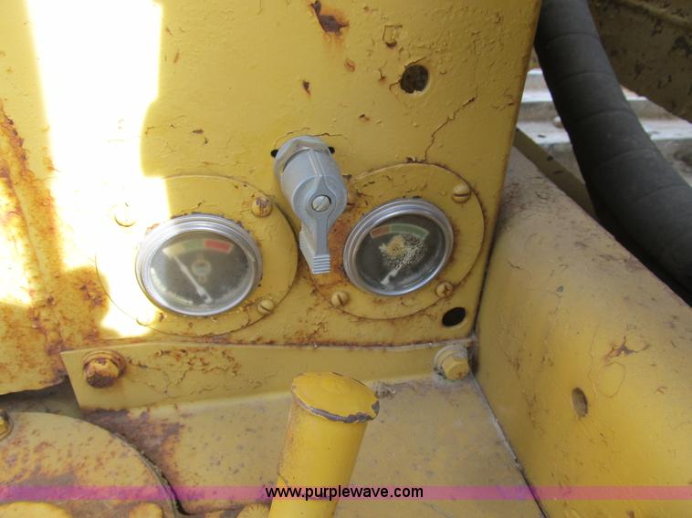 image for item B2694 1958 Caterpillar D4 dozer