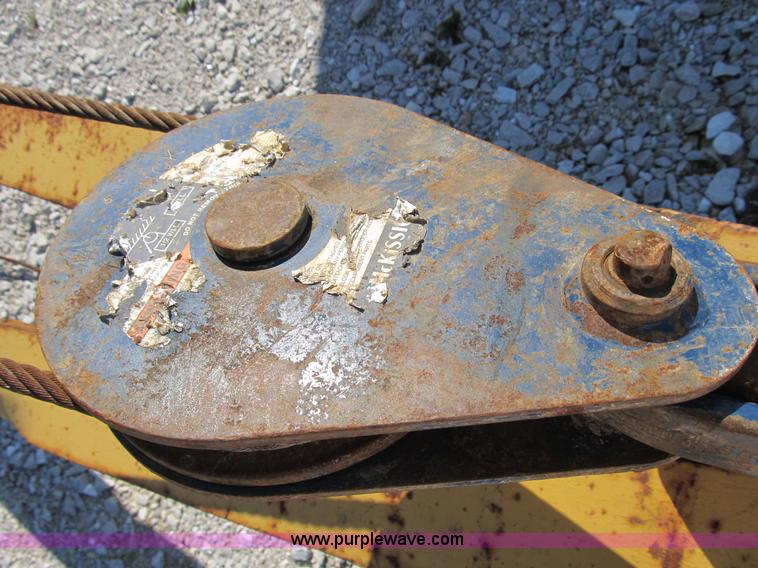 image for item B2694 1958 Caterpillar D4 dozer