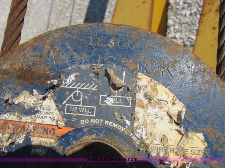 image for item B2694 1958 Caterpillar D4 dozer