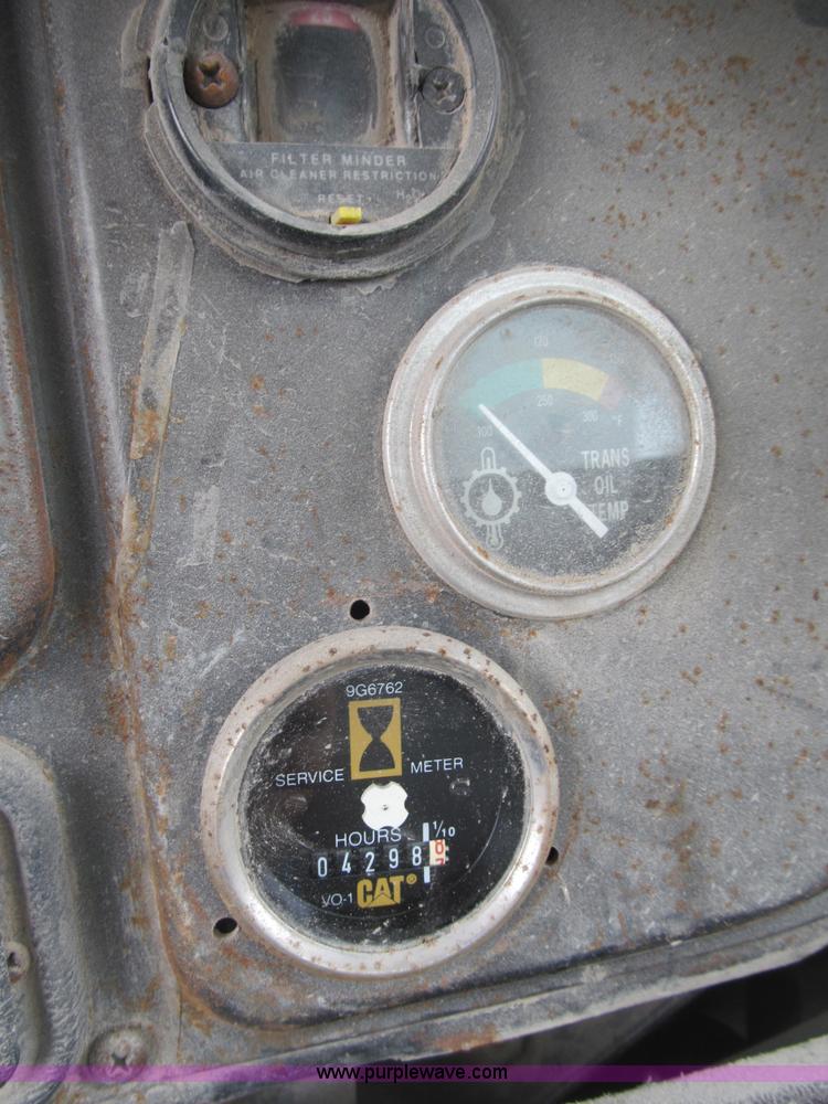 image for item B5124 1985 International F2674 batch truck