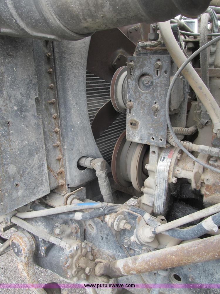 image for item B5124 1985 International F2674 batch truck