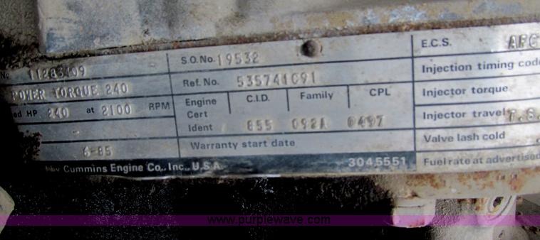 image for item B5124 1985 International F2674 batch truck