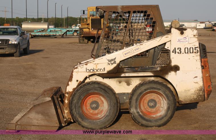 image for item B6530 1995 Bobcat 753 skid steer
