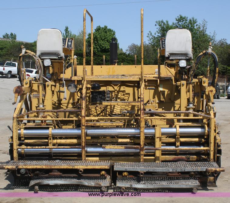 image for item B6532 1991 Caterpillar AP1050 paver