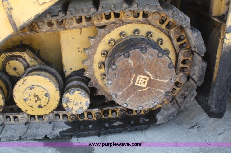 image for item B6532 1991 Caterpillar AP1050 paver