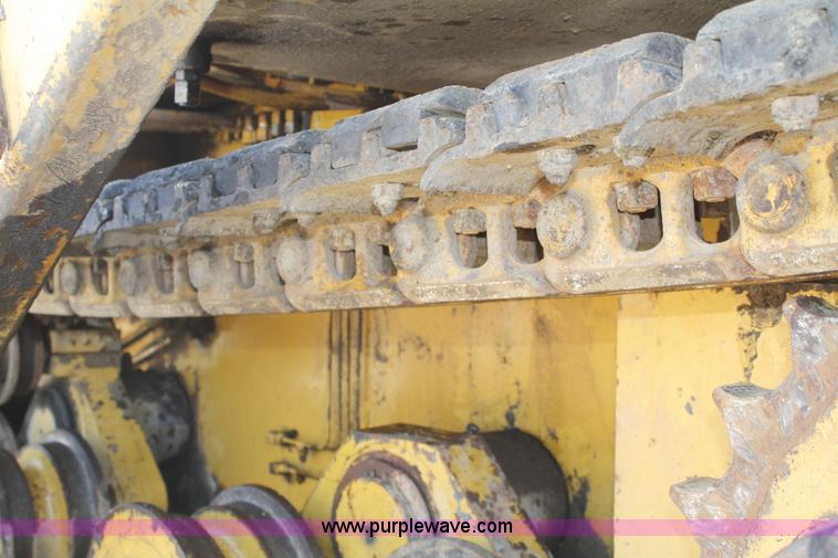 image for item B6532 1991 Caterpillar AP1050 paver