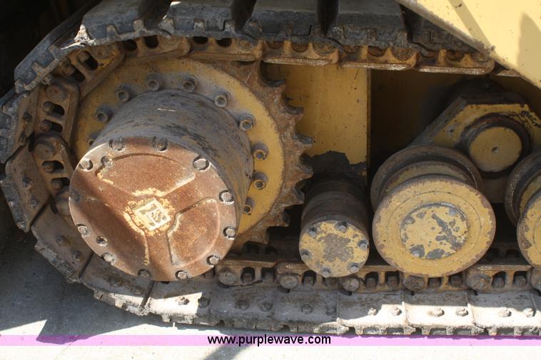 image for item B6532 1991 Caterpillar AP1050 paver