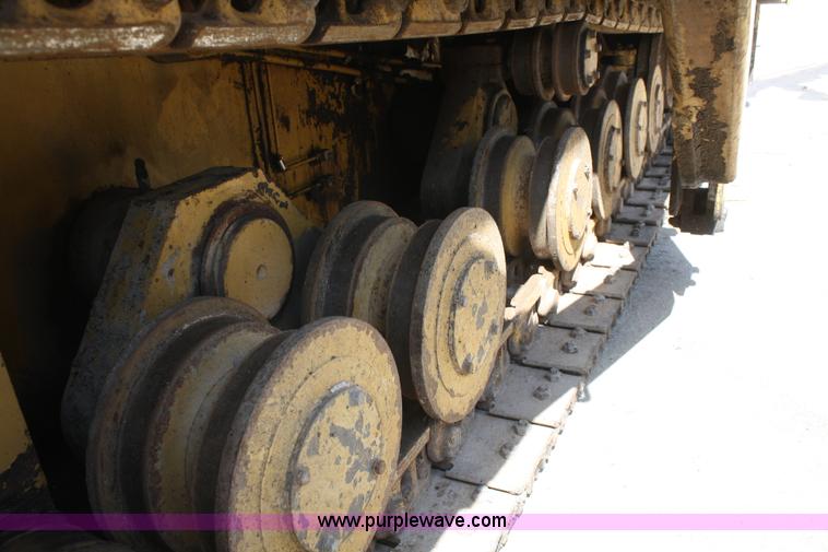 image for item B6532 1991 Caterpillar AP1050 paver