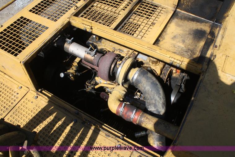 image for item B6572 1994 Caterpillar 350L excavator