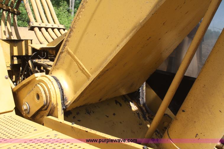 image for item B6572 1994 Caterpillar 350L excavator